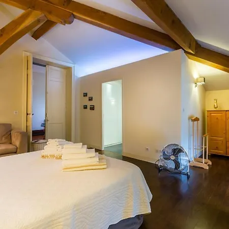 Chateau Sleeps 19 Pool Wifi بيت للعطل Castelsagrat