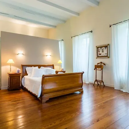 Chateau Sleeps 19 Pool Wifi Castelsagrat